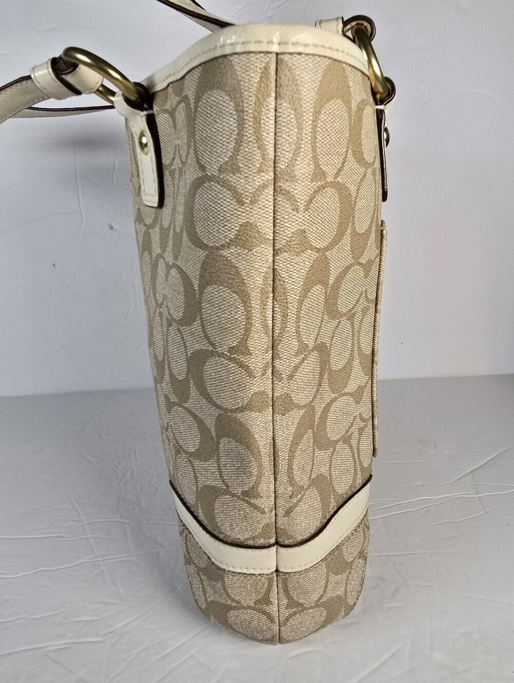Coach Peyton Tote Bag Khaki And Tan Signature Canvas Exterior Gold Hardware - Picture 8 of 16
